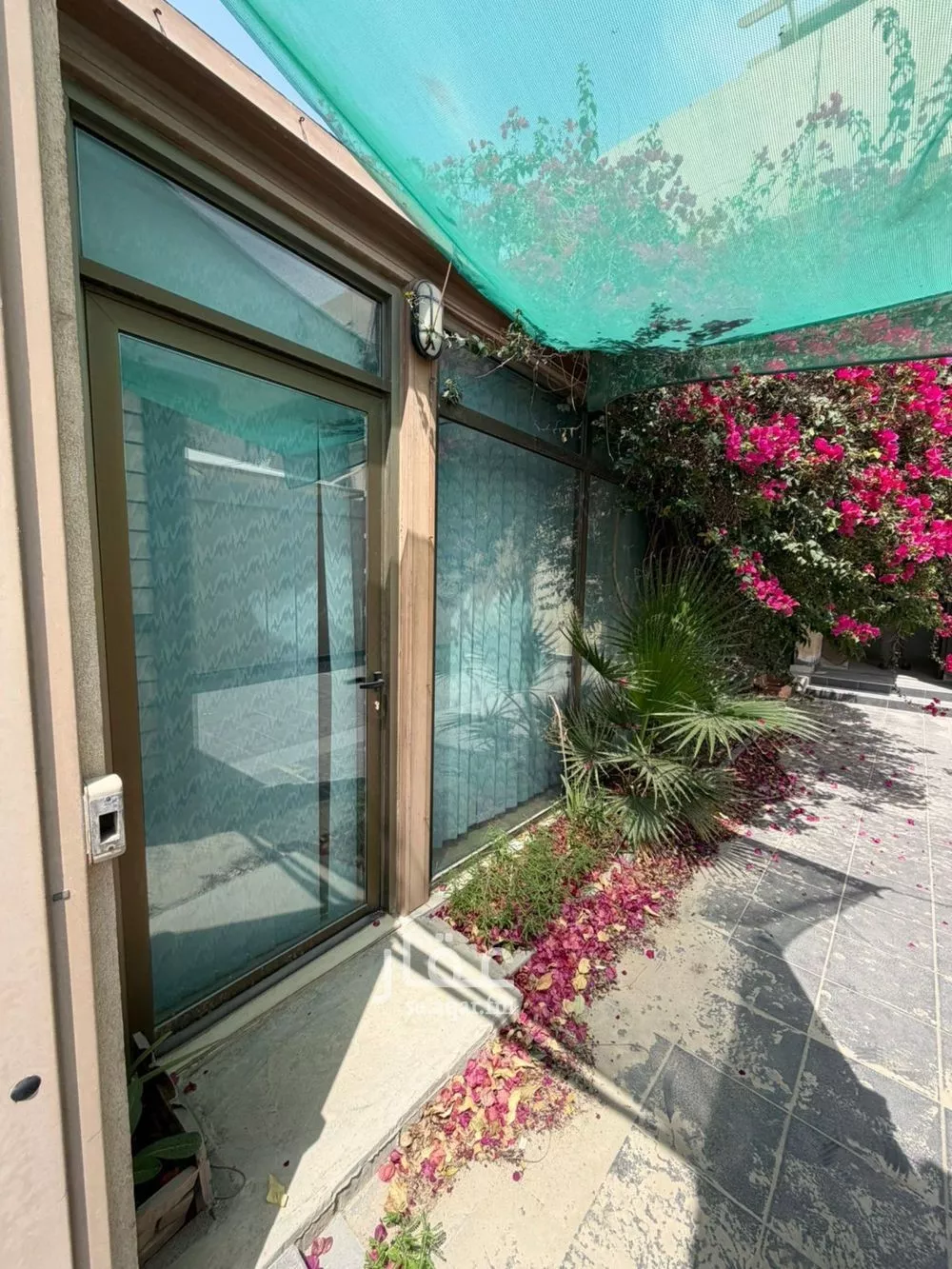 فيلا 4 غرف في الأمواج 6