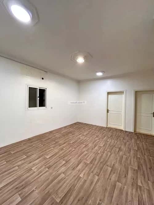 محل 80 م² في الملز 8