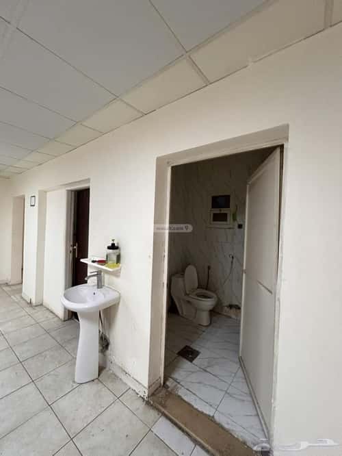 مكتب 80 م² في الملز 6