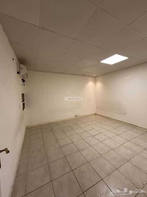 مكتب 80 م² في الملز 8