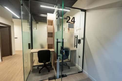 مكتب 3000 م² في الملك عبدالعزيز 2