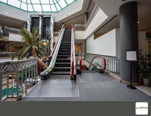 مكتب 10829 م² في الروضة 4