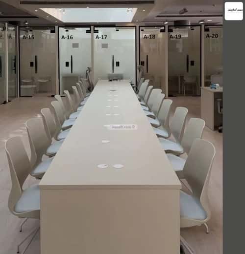 مكتب 10829 م² في الروضة 12