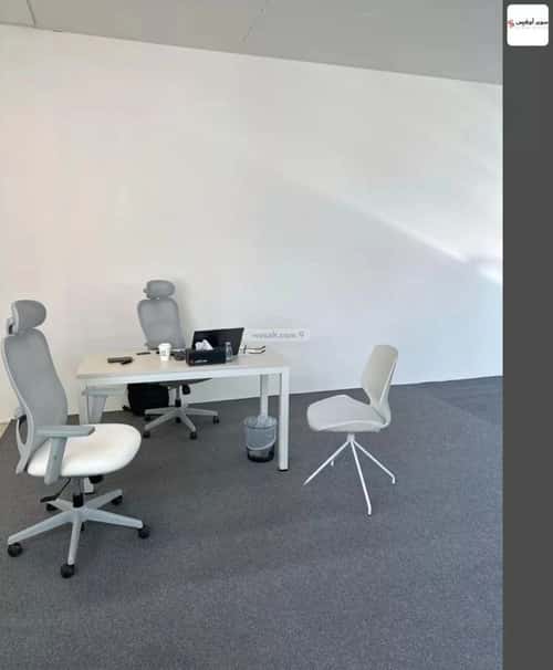 مكتب 10829 م² في الروضة 3