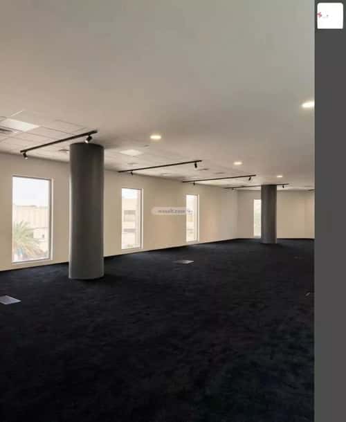 مكتب 10829 م² في الروضة 9