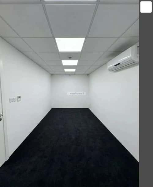 مكتب 10829 م² في الروضة 15