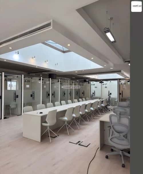 مكتب 10829 م² في الروضة 4