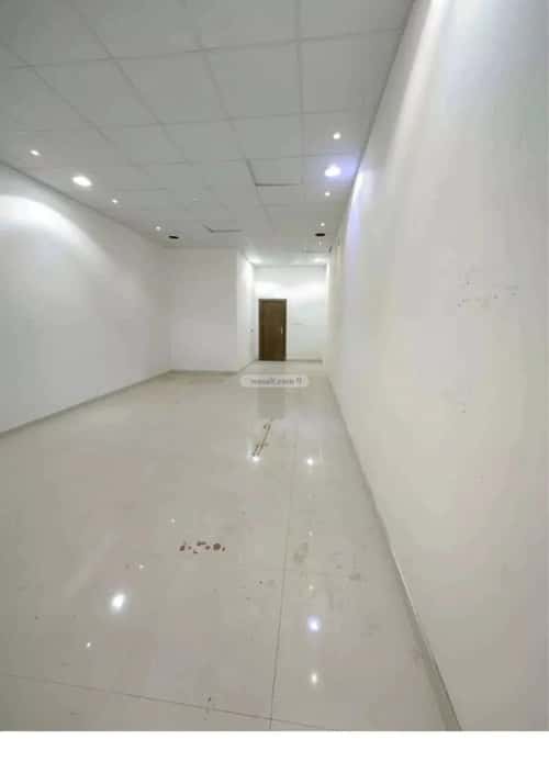 shop in Okaz, Riyadh 4