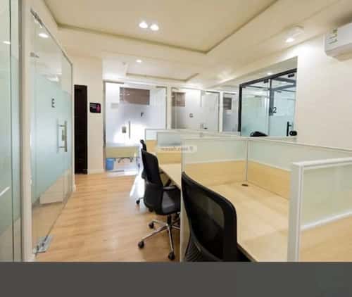 مكتب 884 م² في العارض 3