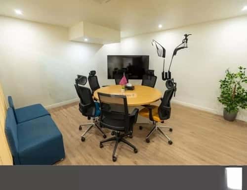 مكتب 3000 م² في الملك عبدالعزيز 4