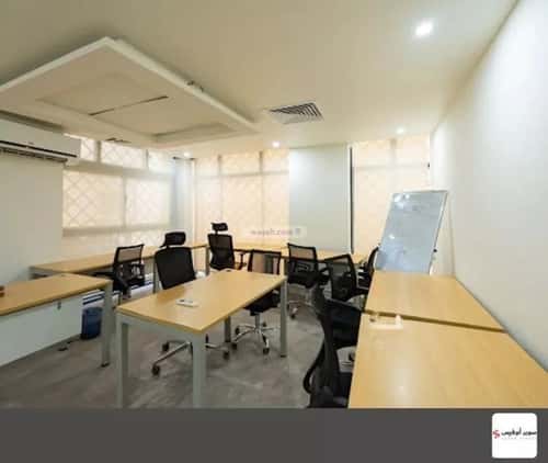 مكتب 3000 م² في الملك عبدالعزيز 7
