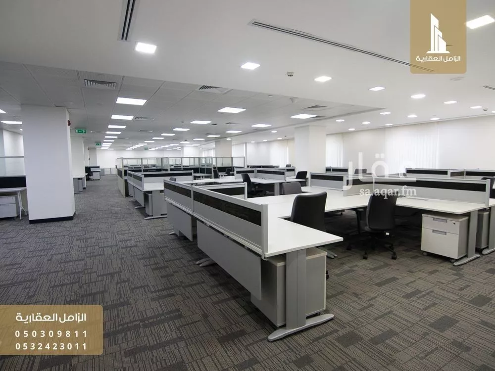 مكتب 5250 م² في مدينة العمال 2