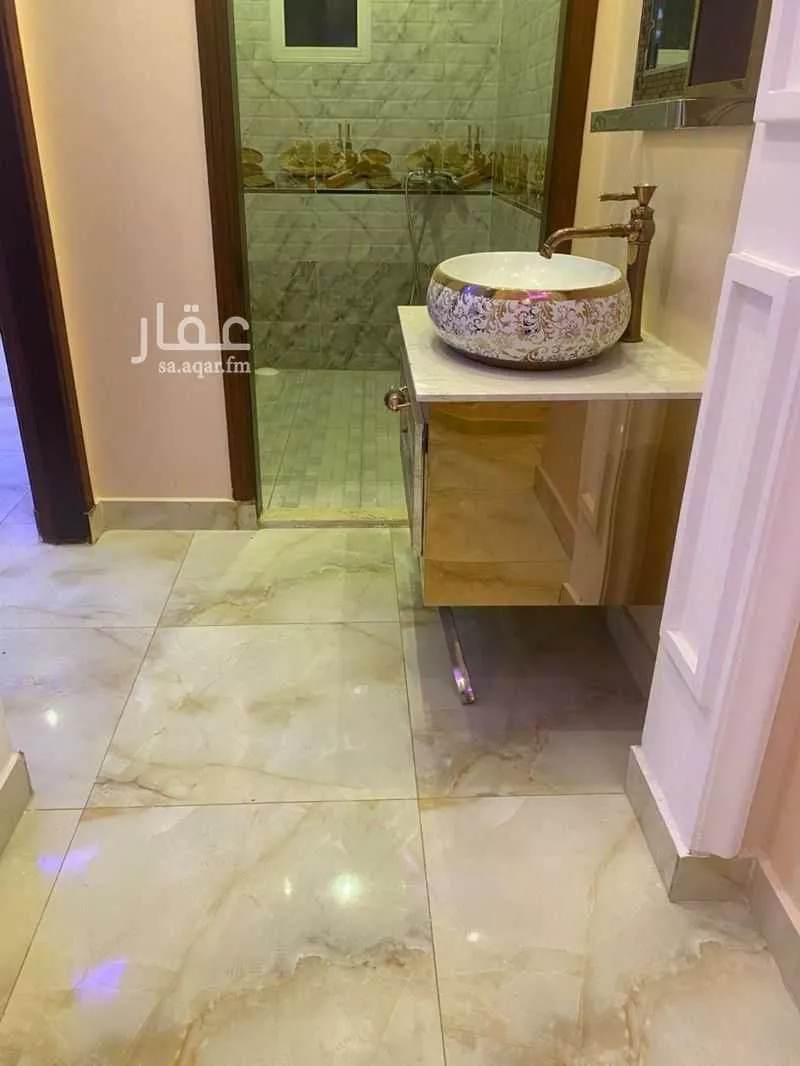 شقة 4 غرف في البحيرات 2