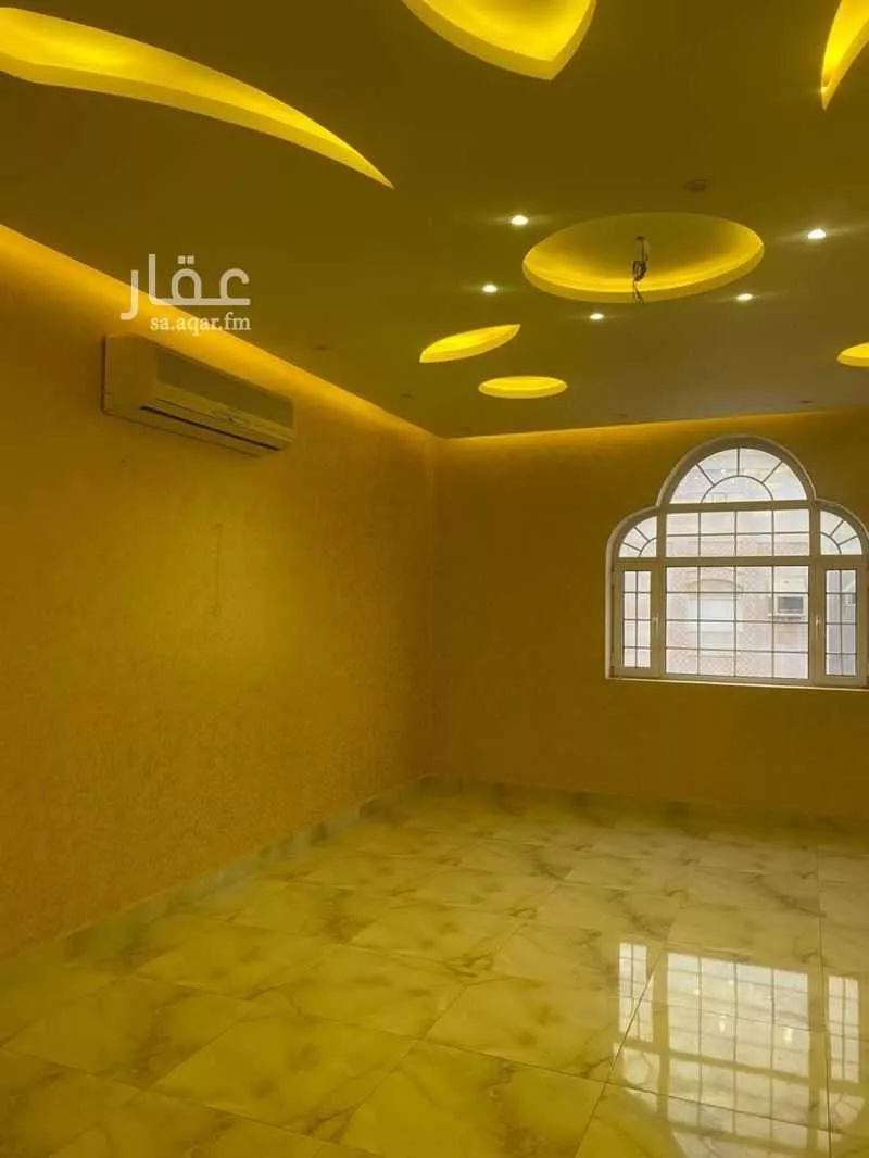 شقة 4 غرف في البحيرات 14