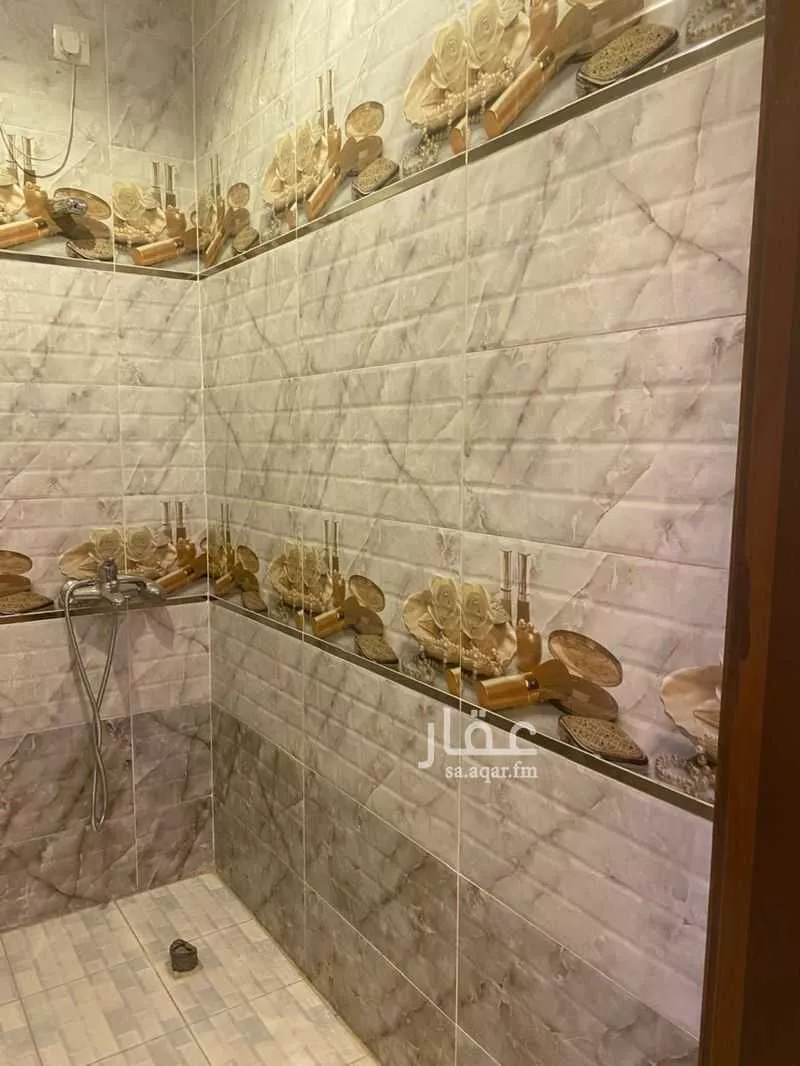 شقة 4 غرف في البحيرات 4