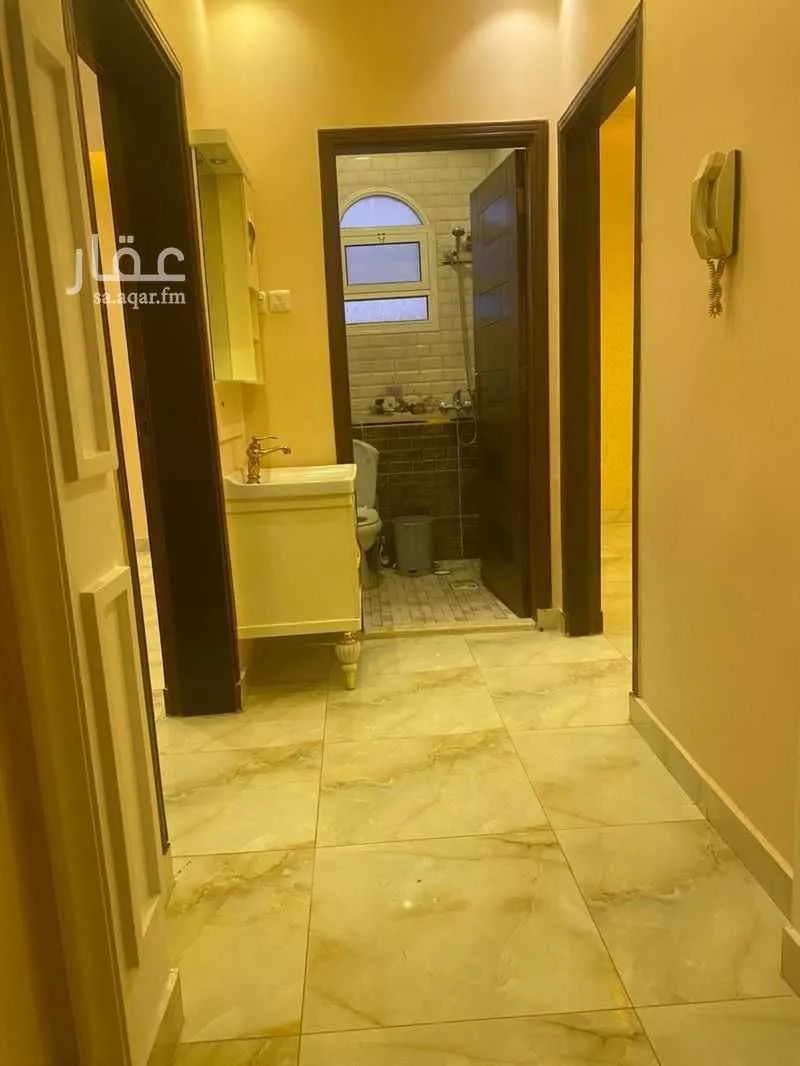 شقة 4 غرف في البحيرات 8