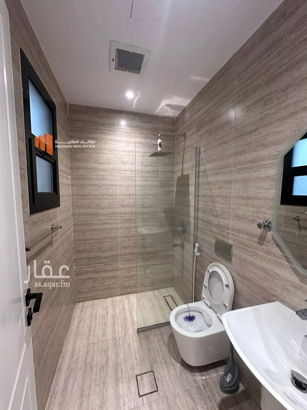 شقة 3 غرف في الحمرا 8