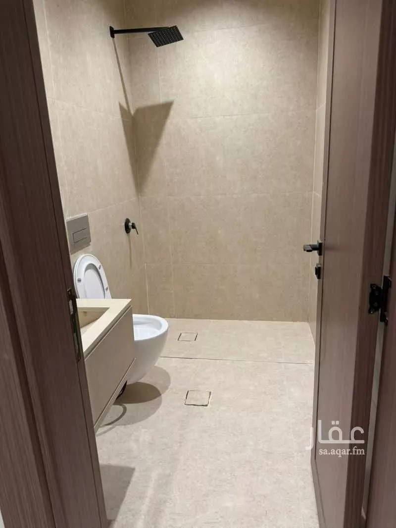 شقة 3 غرف في الخور 8