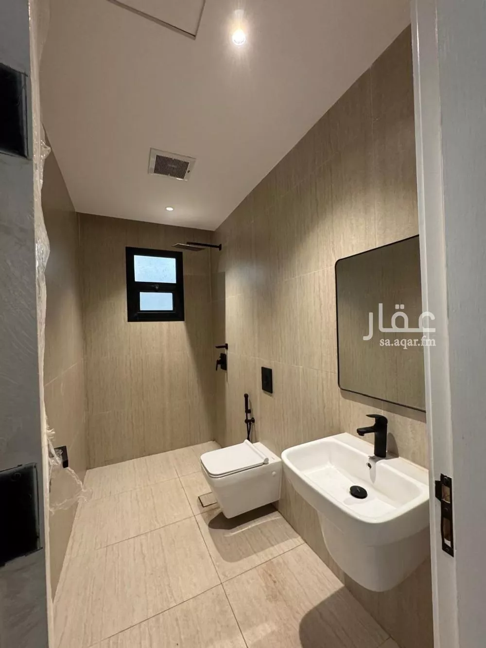 شقة 3 غرف في الرمال 5