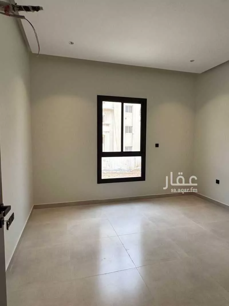 شقة 5 غرف في الروضة 8