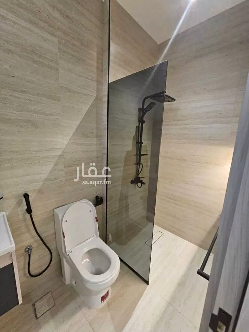 5 bedroom apartment in Al Salamah 13