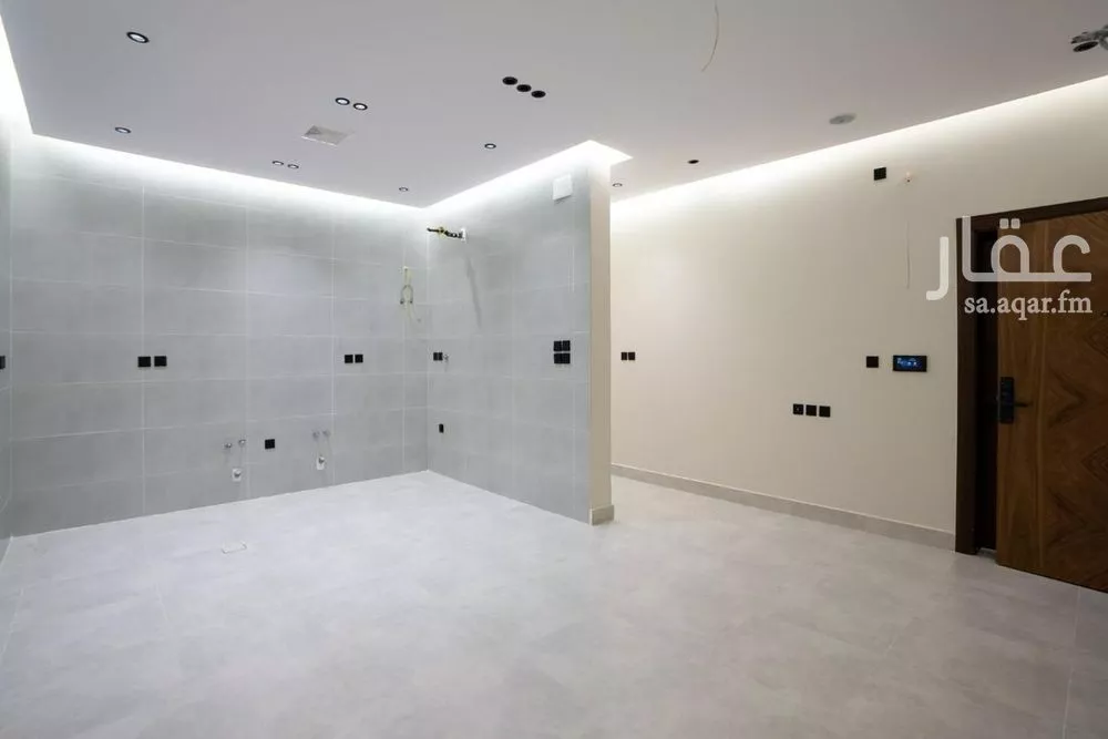 4 bedroom apartment in Al Salamah 6