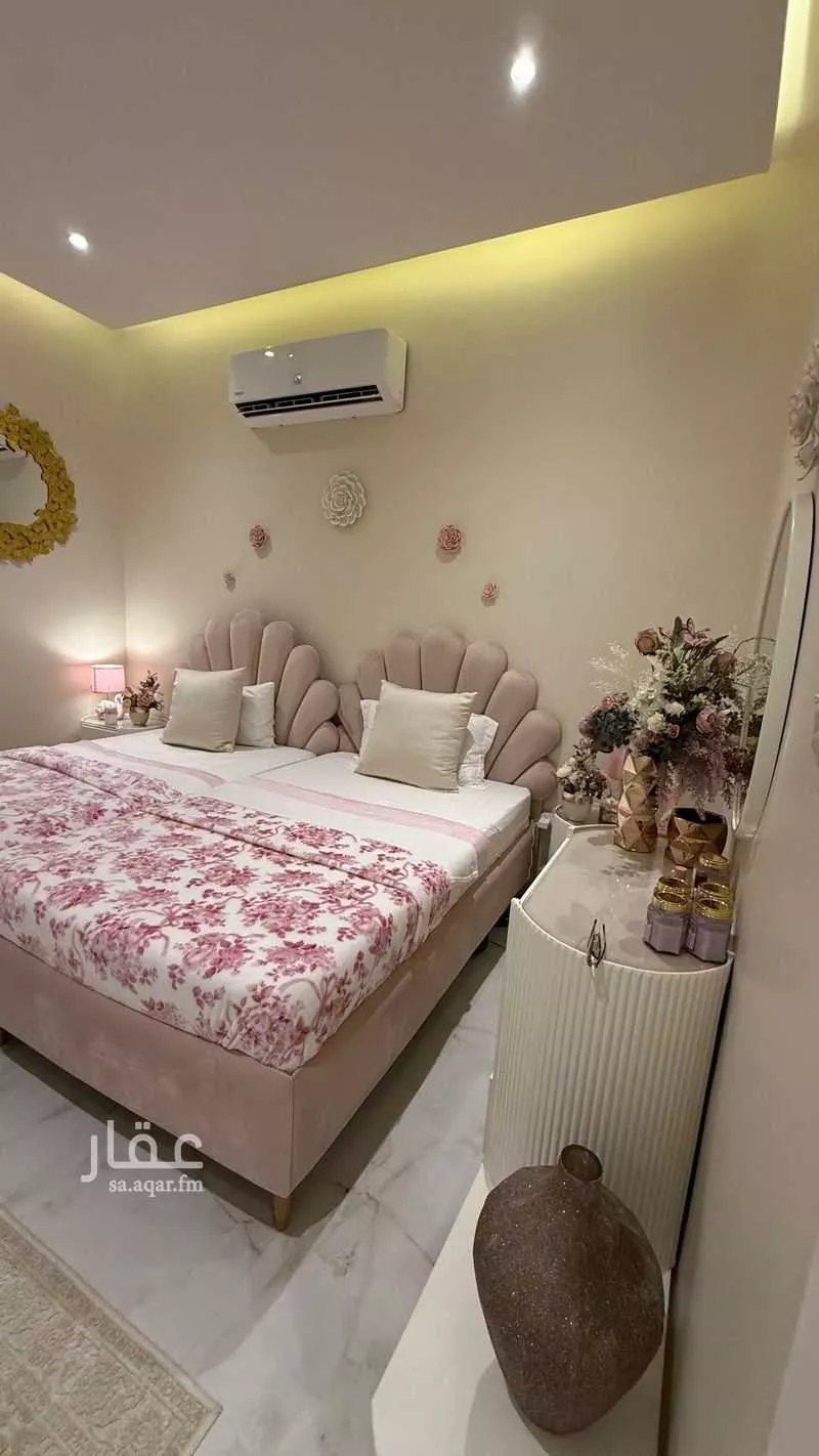 3 bedroom floor in Al Izdihar 13