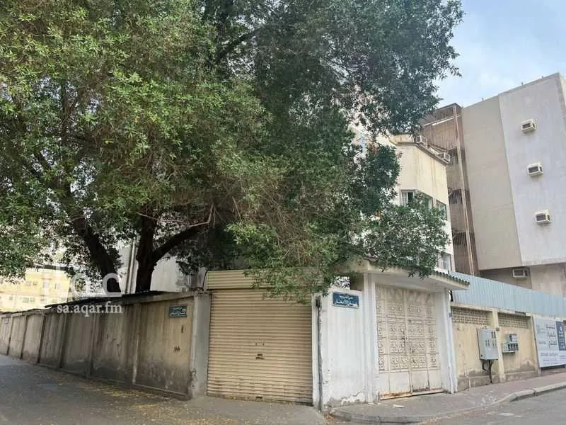 عمارة 750 م² في العزيزية 4