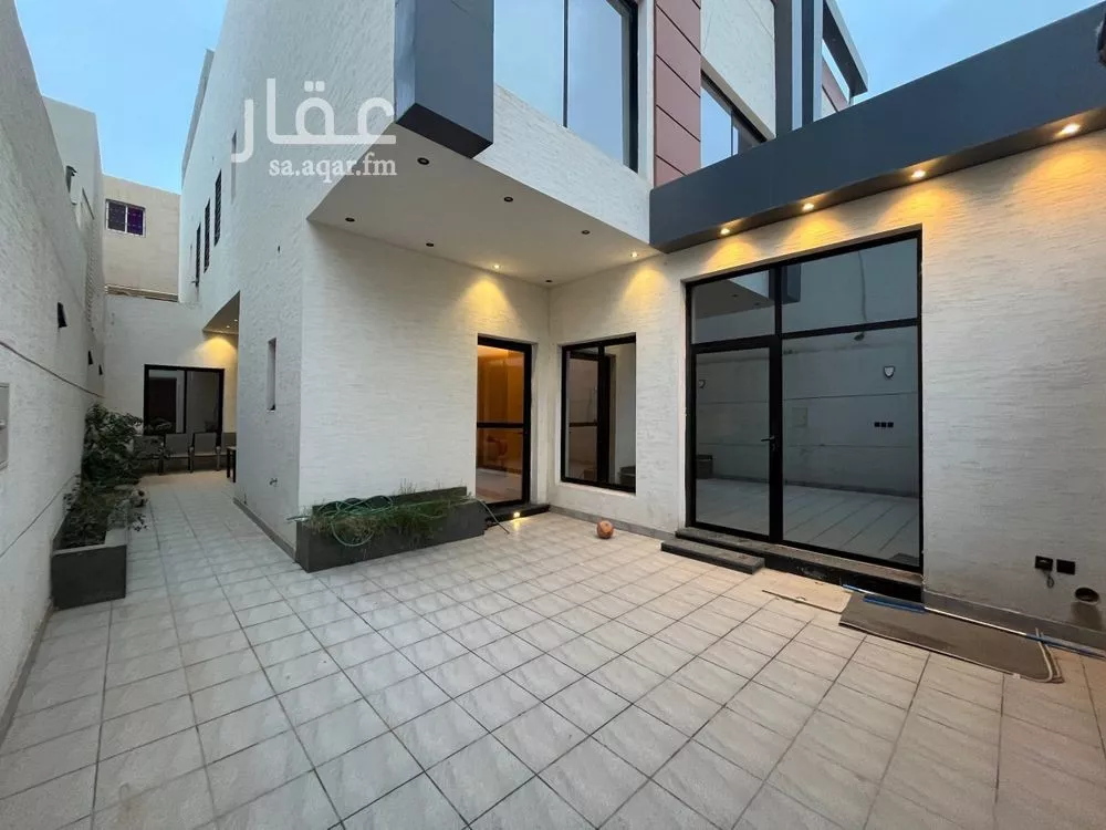6 bedroom villa in Al Rimal 2