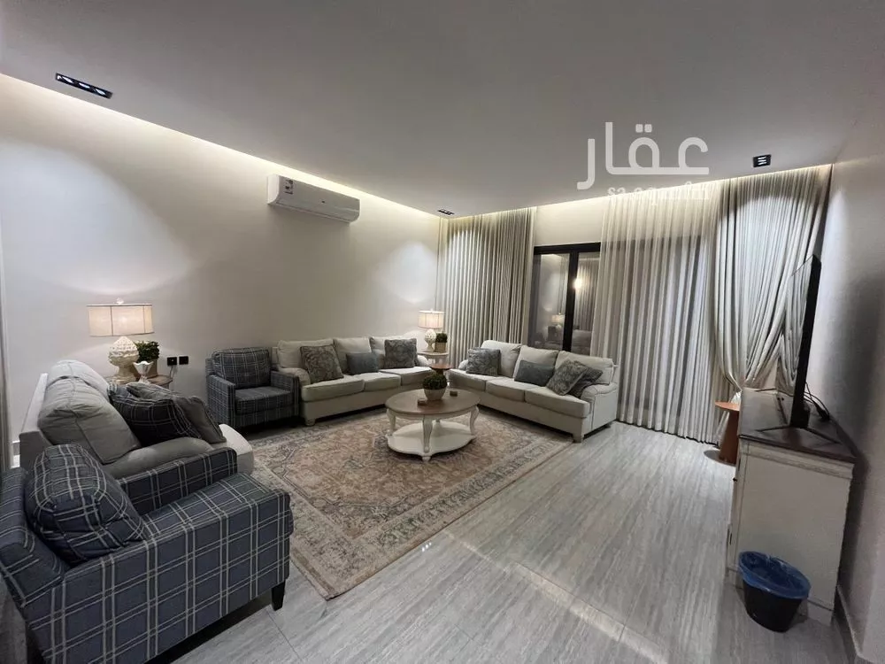 6 bedroom villa in Al Rimal 11