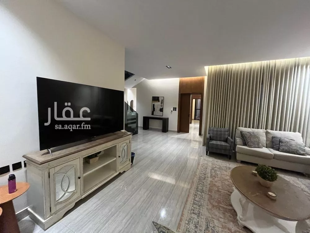 6 bedroom villa in Al Rimal 19
