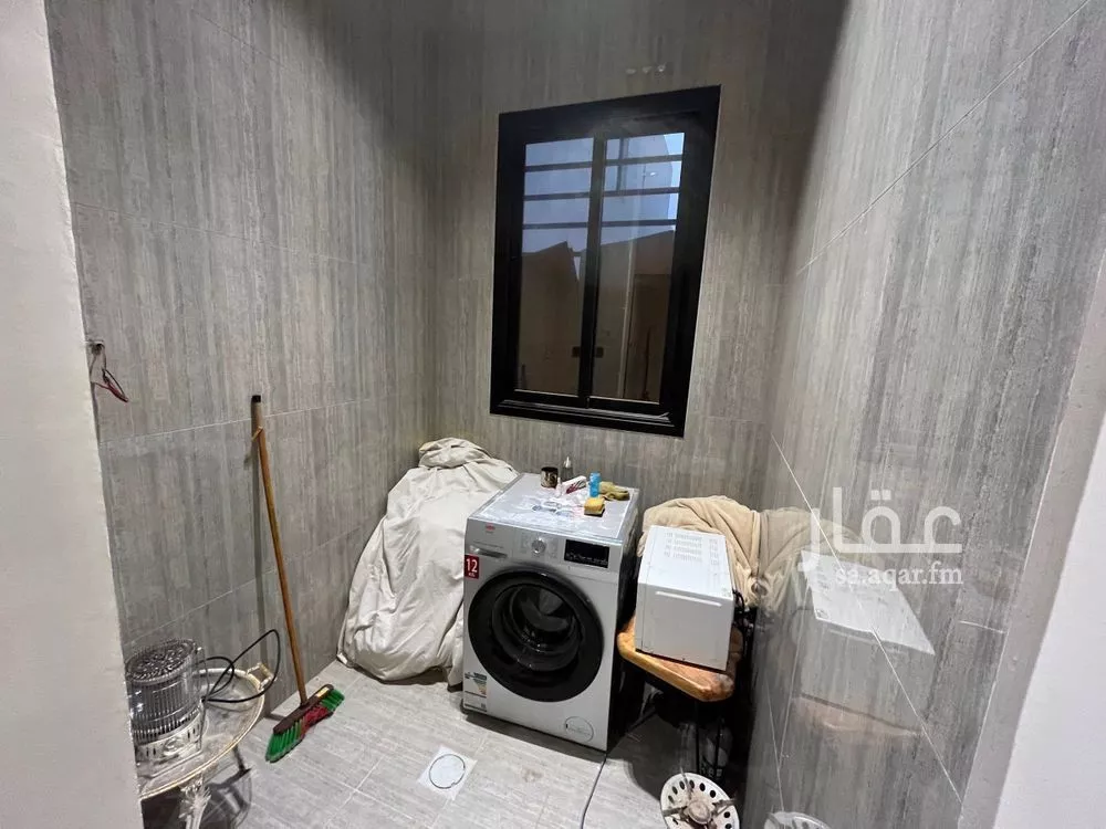 6 bedroom villa in Al Rimal 23