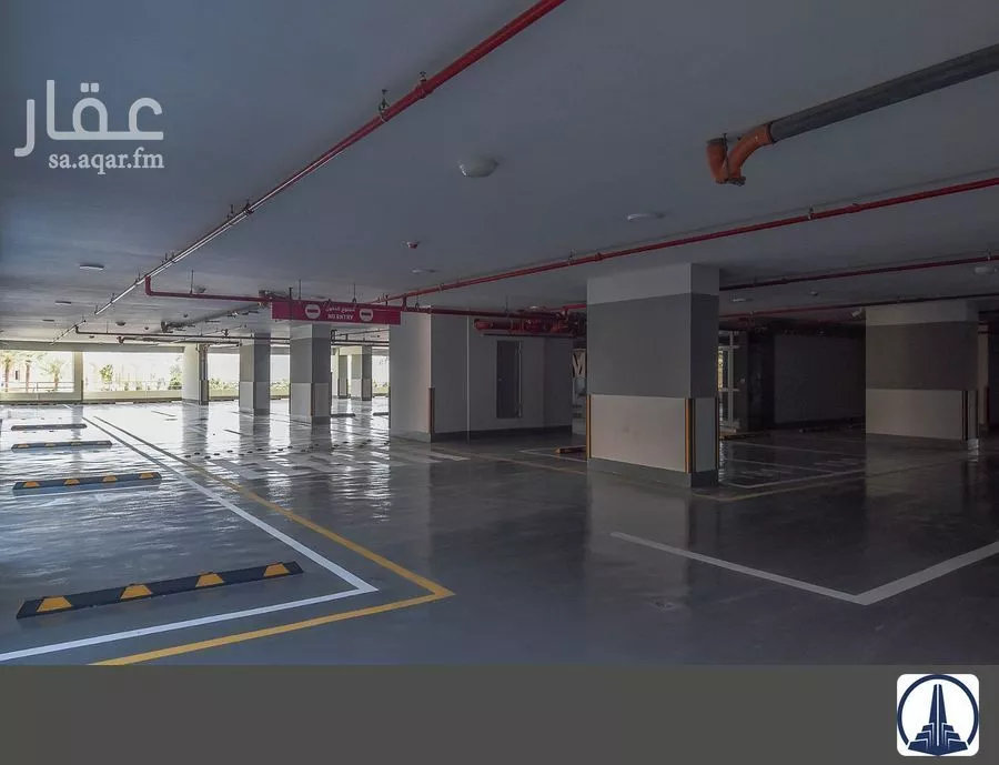 مكتب 4471 م² في الخالدية 12