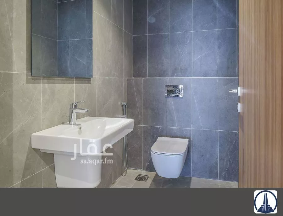 مكتب 4471 م² في الخالدية 17