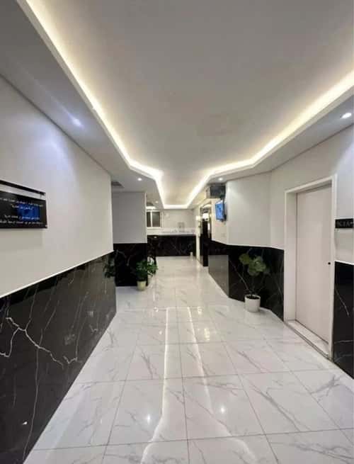 شقة 1 غرف في الملقا 8