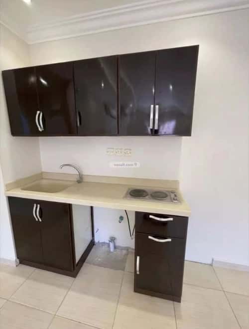 شقة 1 غرف في الملقا 6