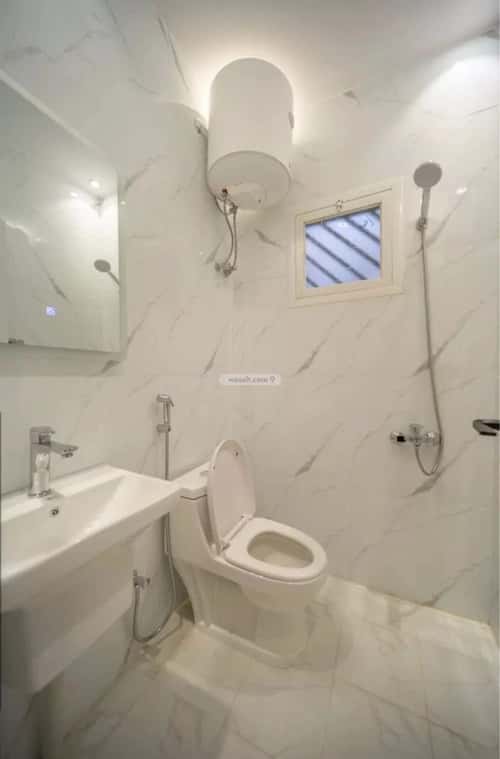 شقة 1 غرف في العقيق 7