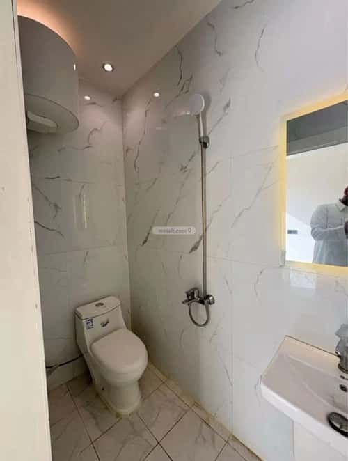 شقة 1 غرف في العقيق 5