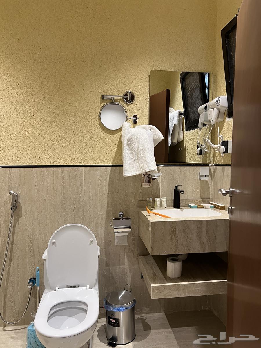 شقة 4 غرف في الرمال 4