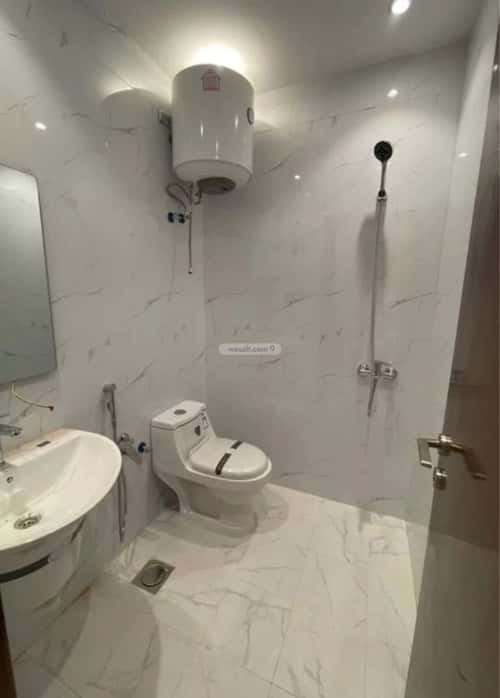 شقة 1 غرف في العقيق 7