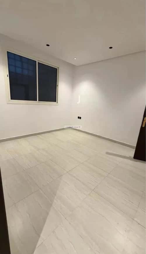 4 bedroom apartment in Al Rimal 8