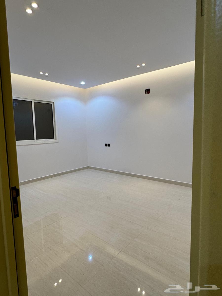 شقة 3 غرف في طويق 10
