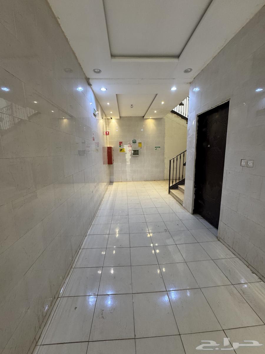 شقة 5 غرف في الجنادرية 5