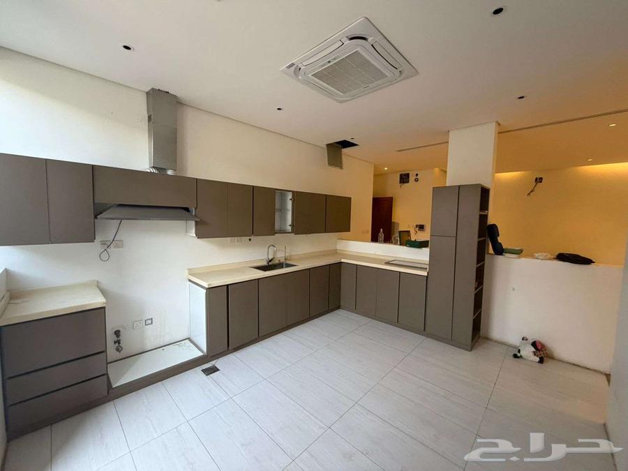 شقة 4 غرف في المهدية 3