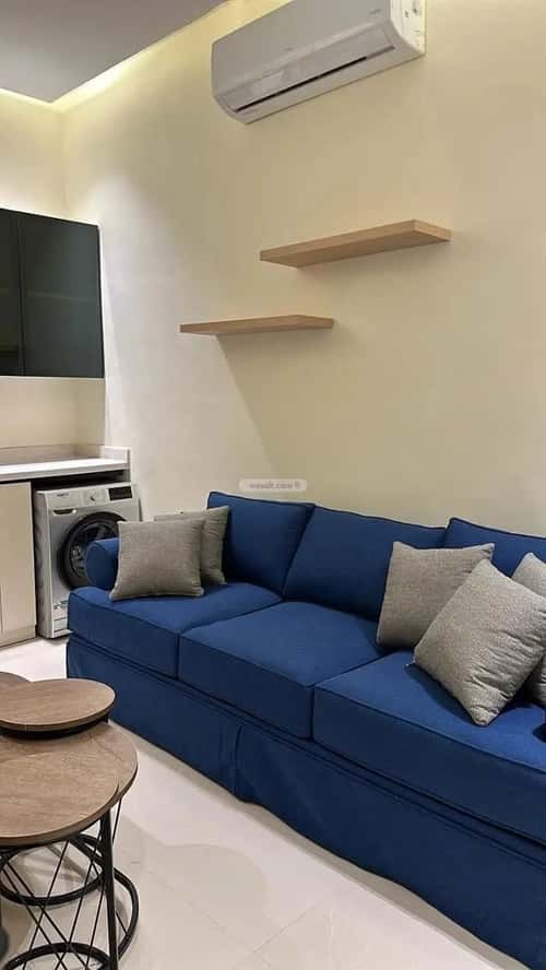 شقة 1 غرف في العارض 5