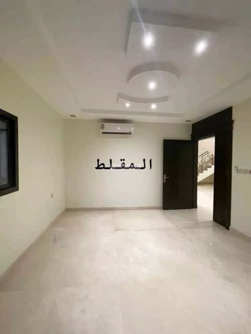 فيلا 4 غرف في الملقا 14