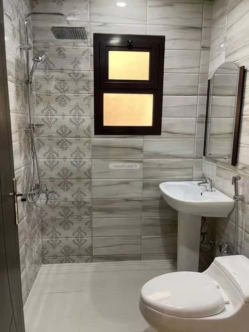 فيلا 4 غرف في الملقا 9