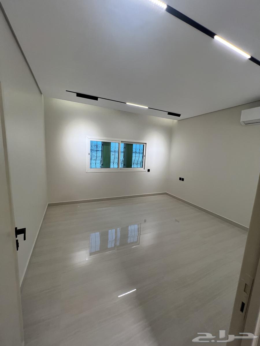 شقة 4 غرف في الملك عبدالله 3