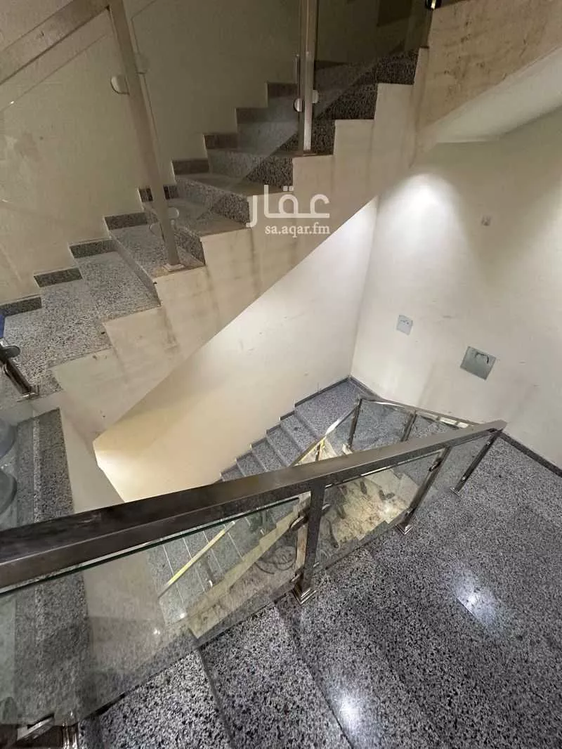 شقة 4 غرف في عكاظ 4