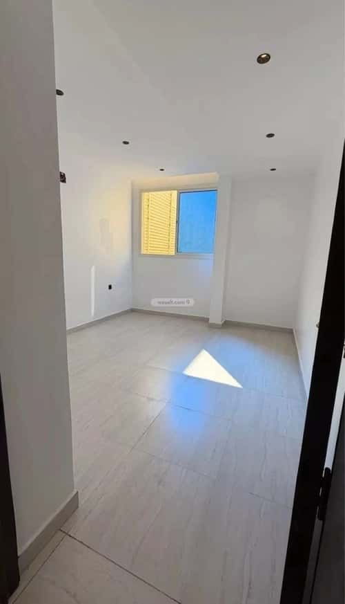 شقة 3 غرف في الرمال 6